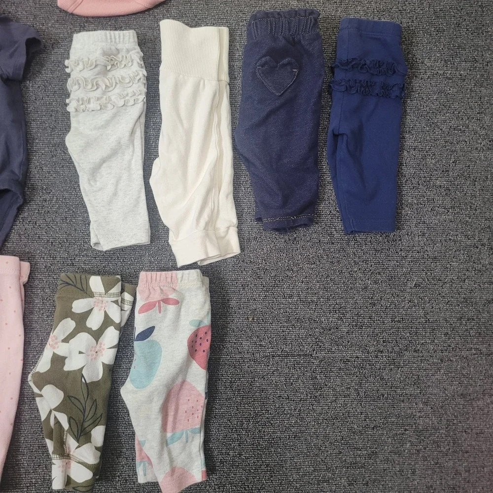 Carter's Size 3M Lot of 20 Baby Girl Bodysuits Leggings Rompers